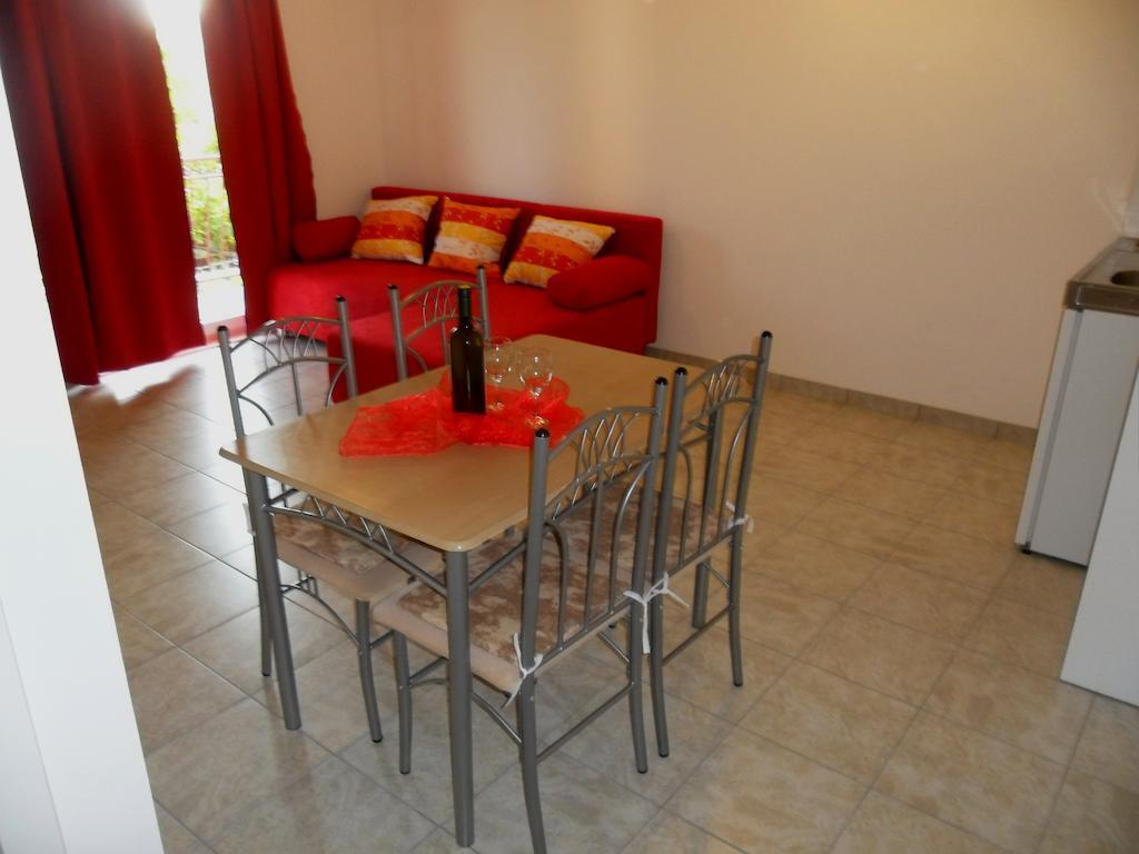 Guesthouse Lucic Orebić Zimmer foto